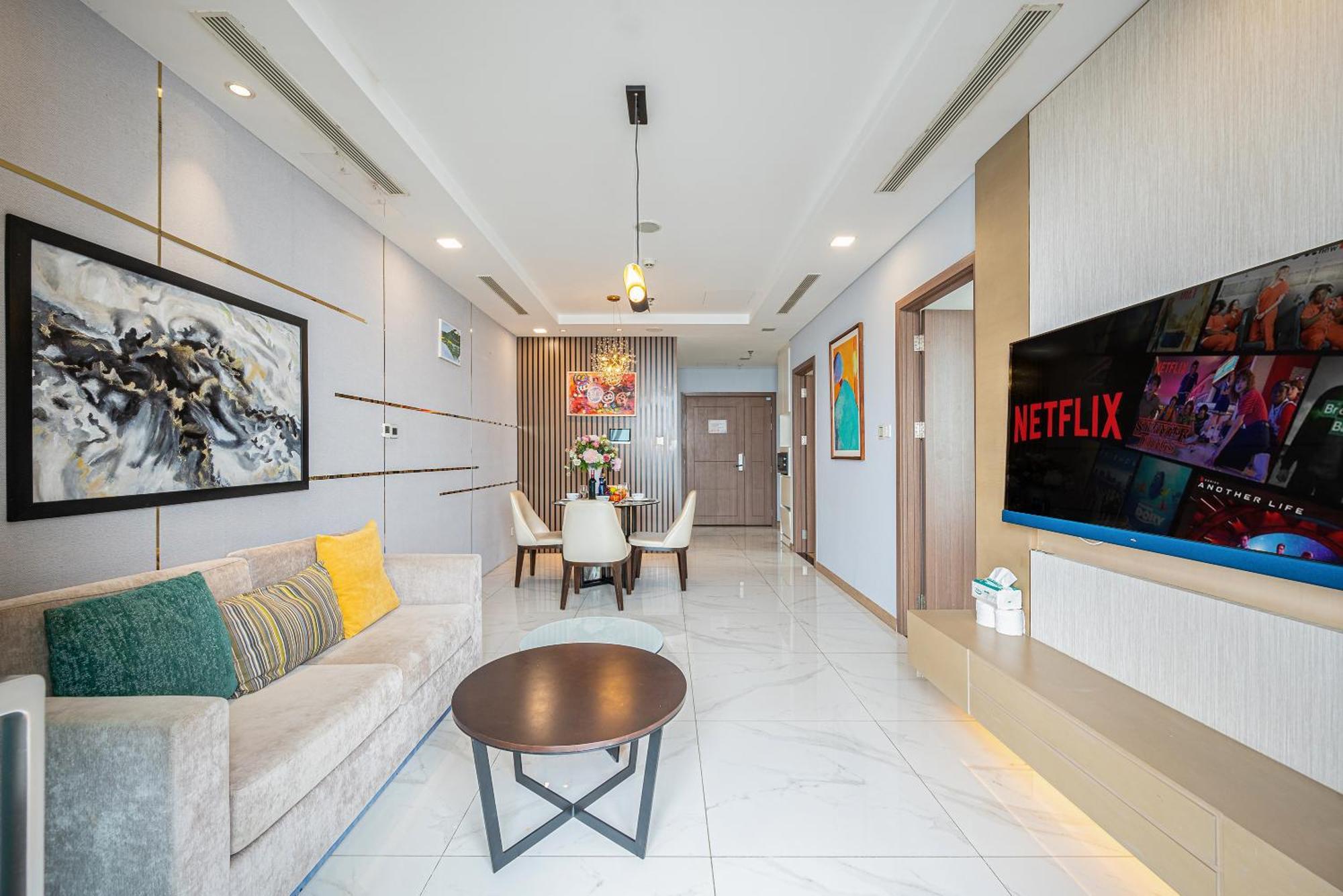 The Landmark 81 Resident Covent Garden Apartment